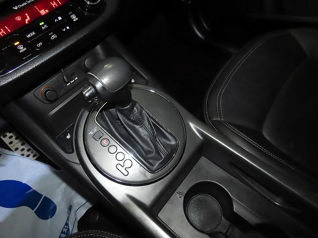 KIA Sportage - Vista 12