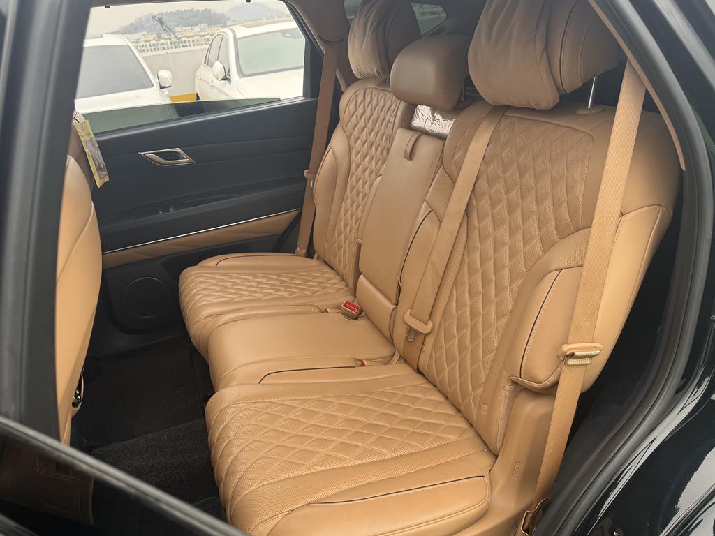 Genesis GV80 - Vista 9