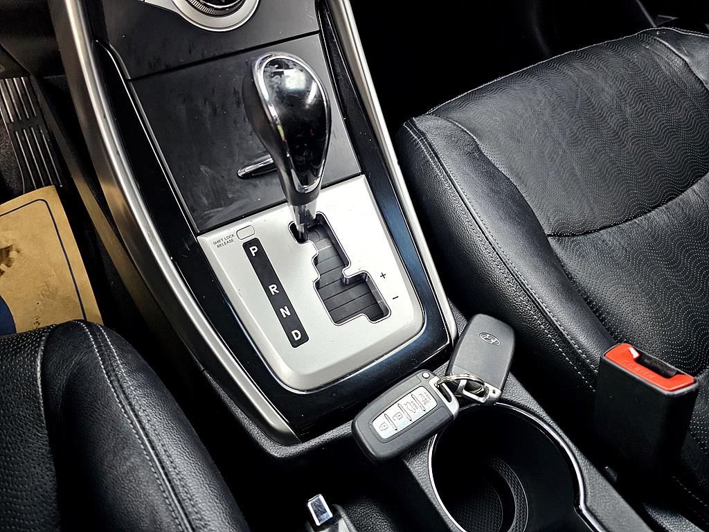 HYUNDAI Avante 2011 Negro - Importación desde Corea - HF Imports Iquique - Foto 15