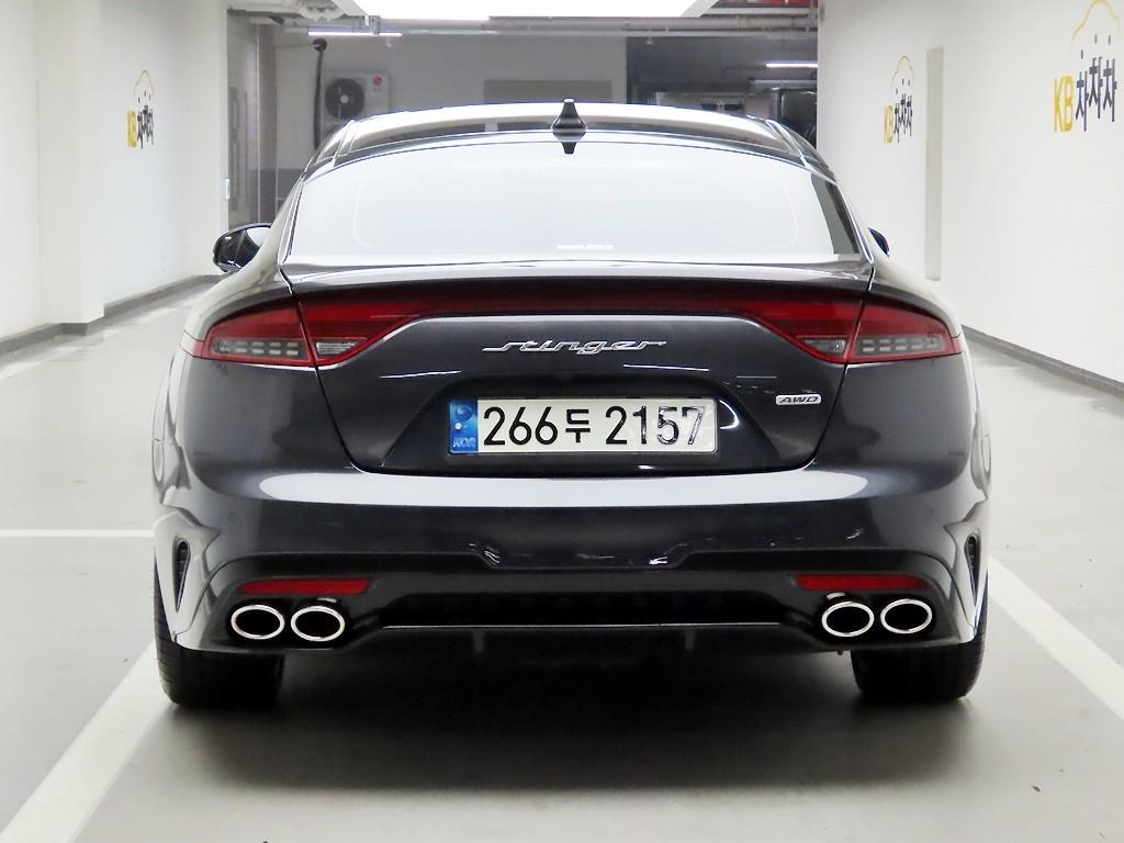 KIA Stinger - Vista 3