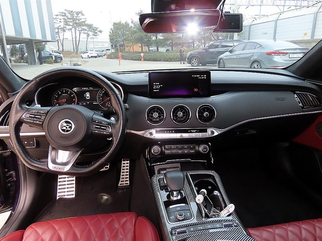 KIA Stinger - Vista 7