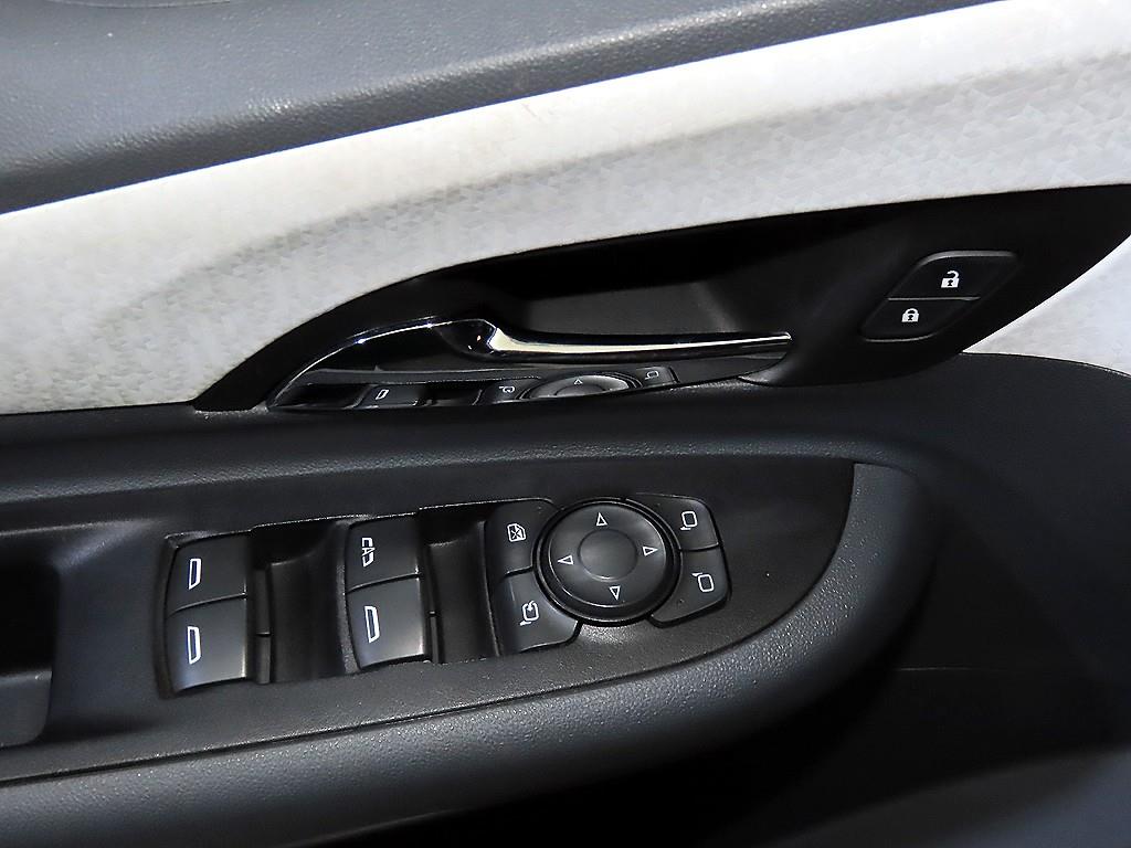 Chevrolet Bolt 2018 Blanco - Importación desde Corea - HF Imports Iquique - Foto 15