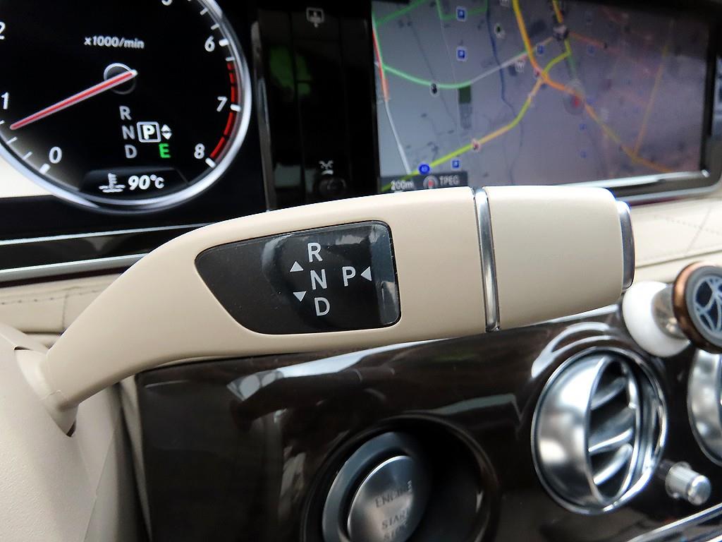 Mercedes Benz S Class - Vista 10