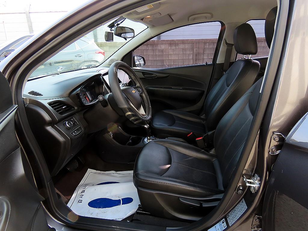 Chevrolet Spark - Vista 5