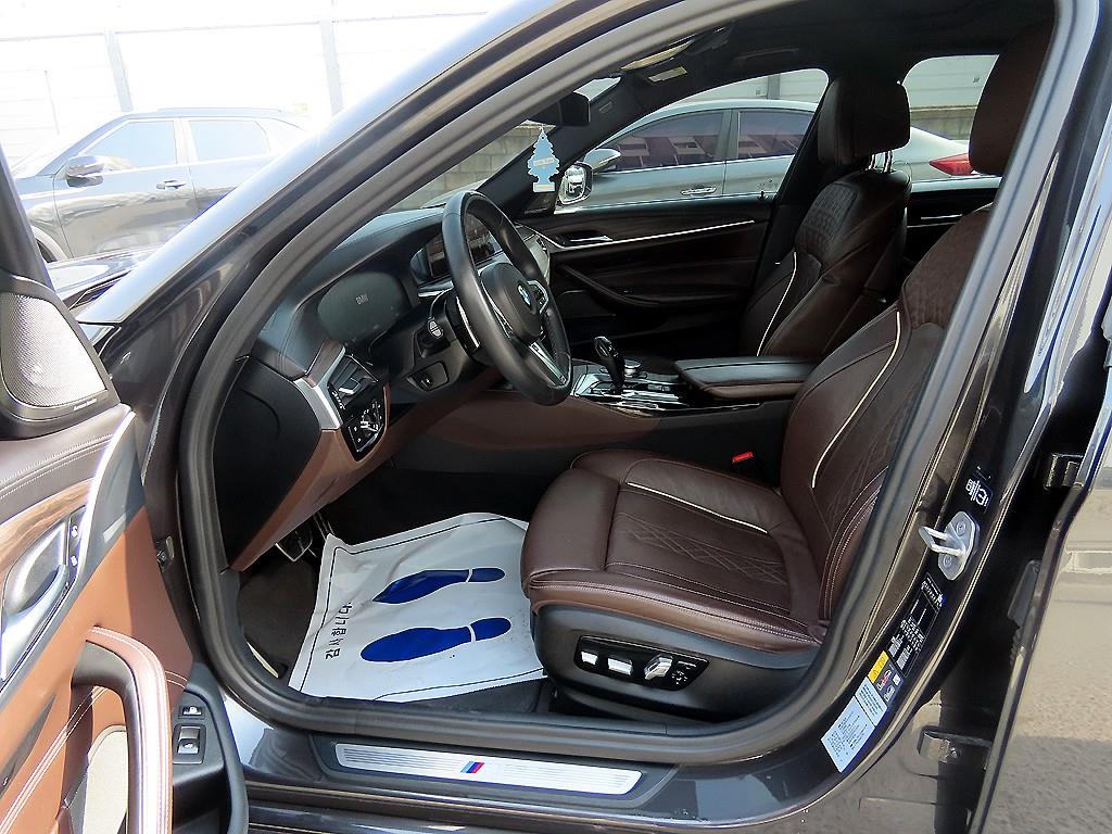 BMW 5 Series - Vista 5