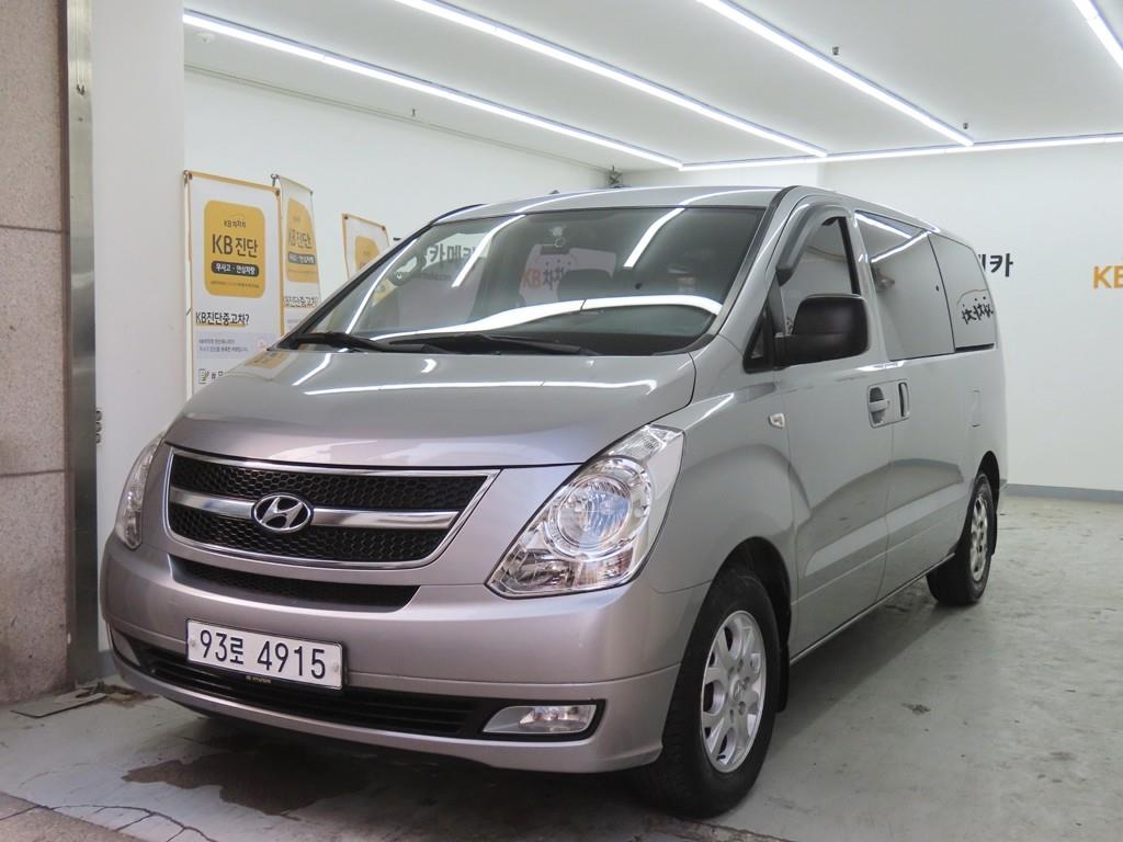 HYUNDAI Starex - Vista 2