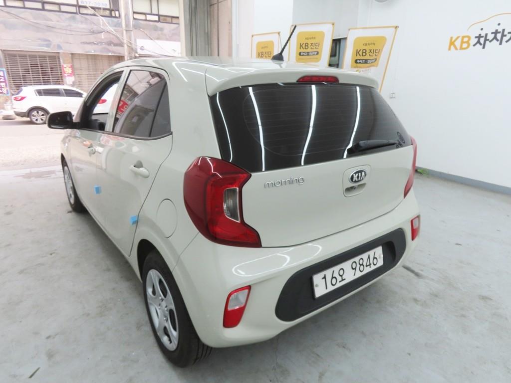 KIA Morning - Vista 4