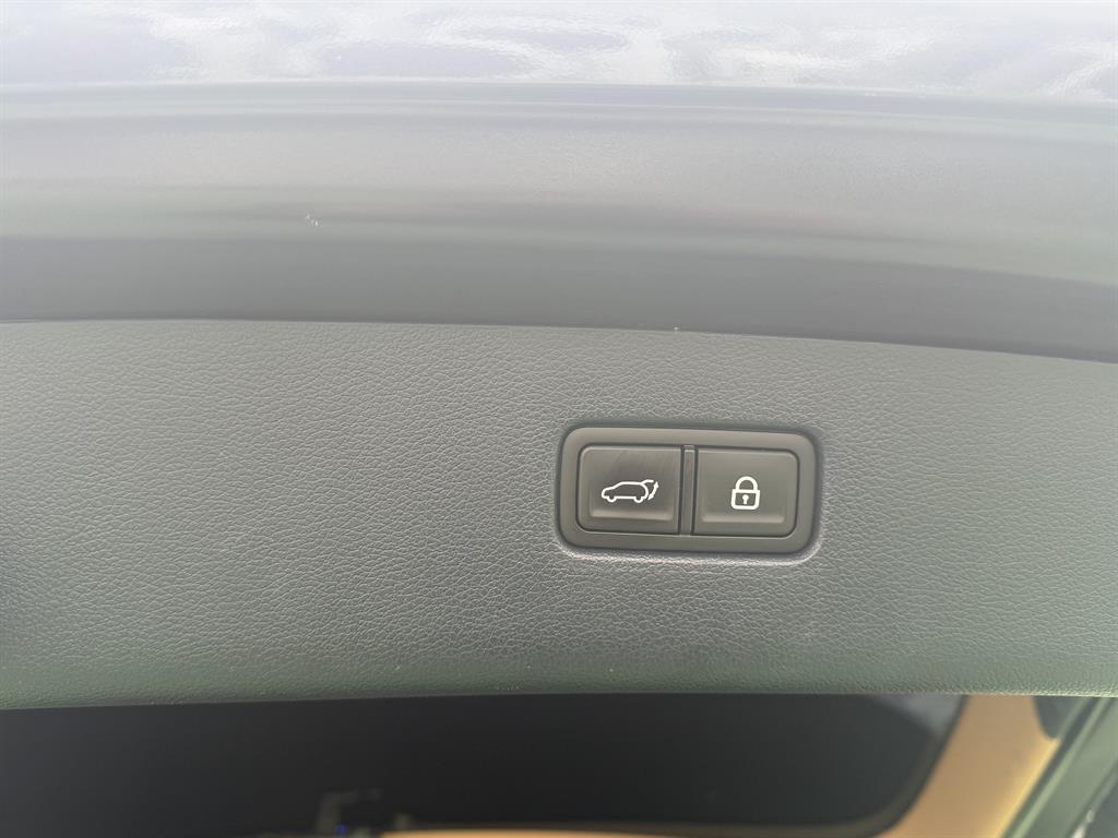 Genesis GV80 - Vista 8