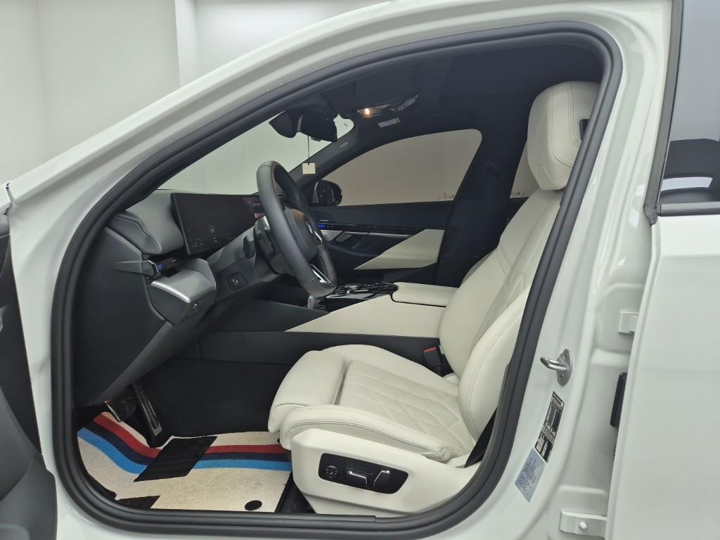 BMW 5 Series - Vista 11