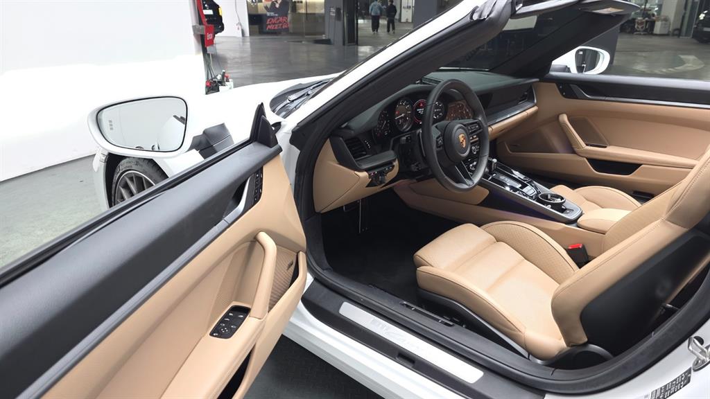 Porsche 911 - Vista 12