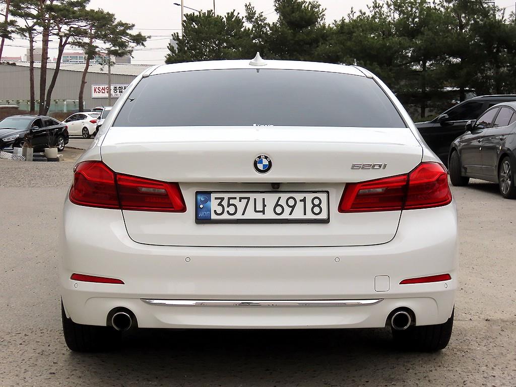 BMW 5 Series - Vista 4