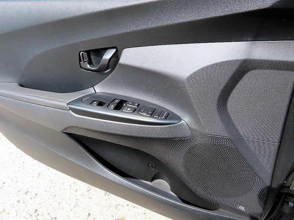 HYUNDAI Veloster - Vista 12