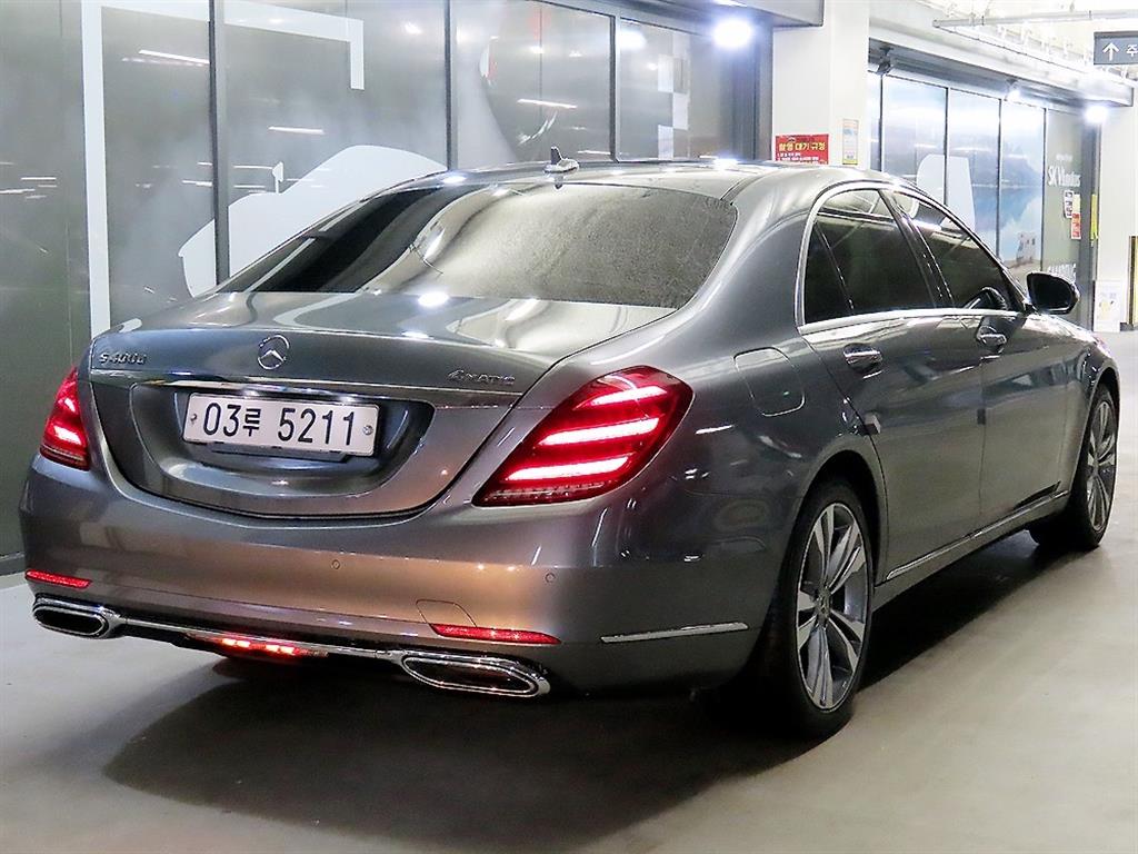 Mercedes Benz S Class - Vista 4