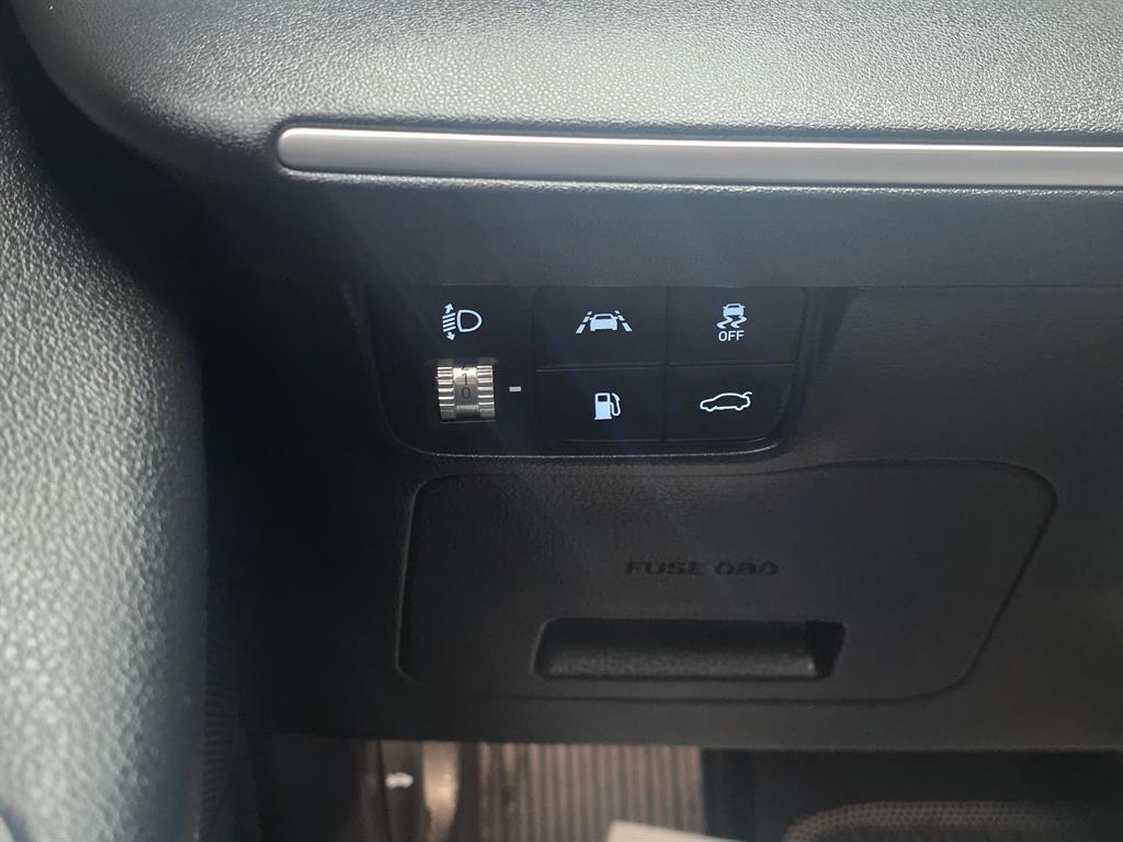 HYUNDAI Grandeur - Vista 11