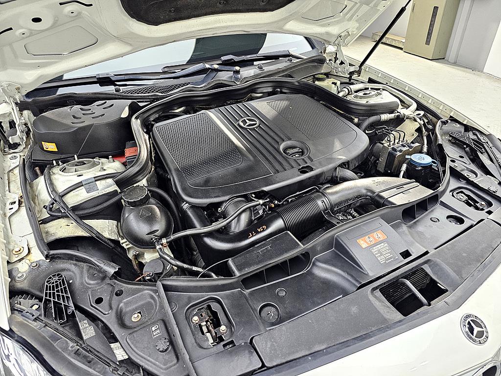 Mercedes Benz CLS Class - Vista 6