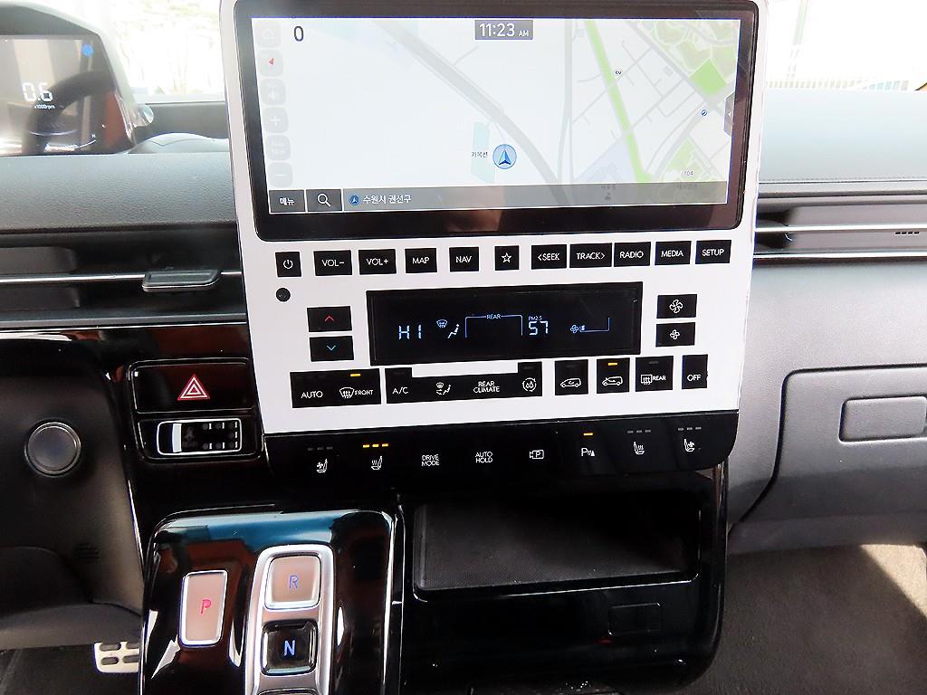 HYUNDAI Staria - Vista 12