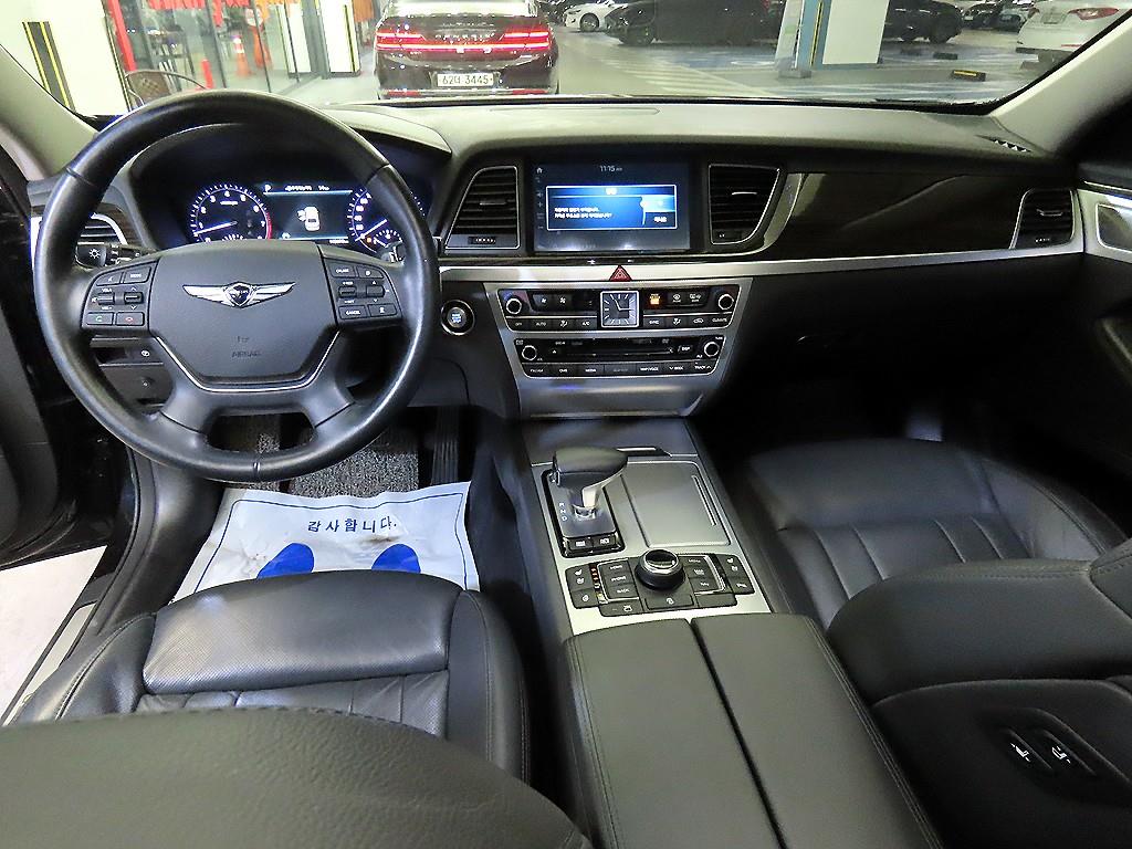 Genesis G80 - Vista 10