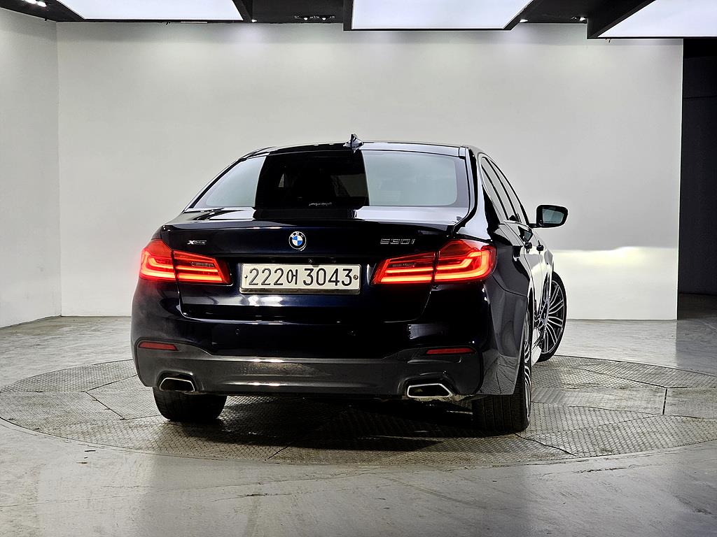 BMW 5 Series - Vista 3