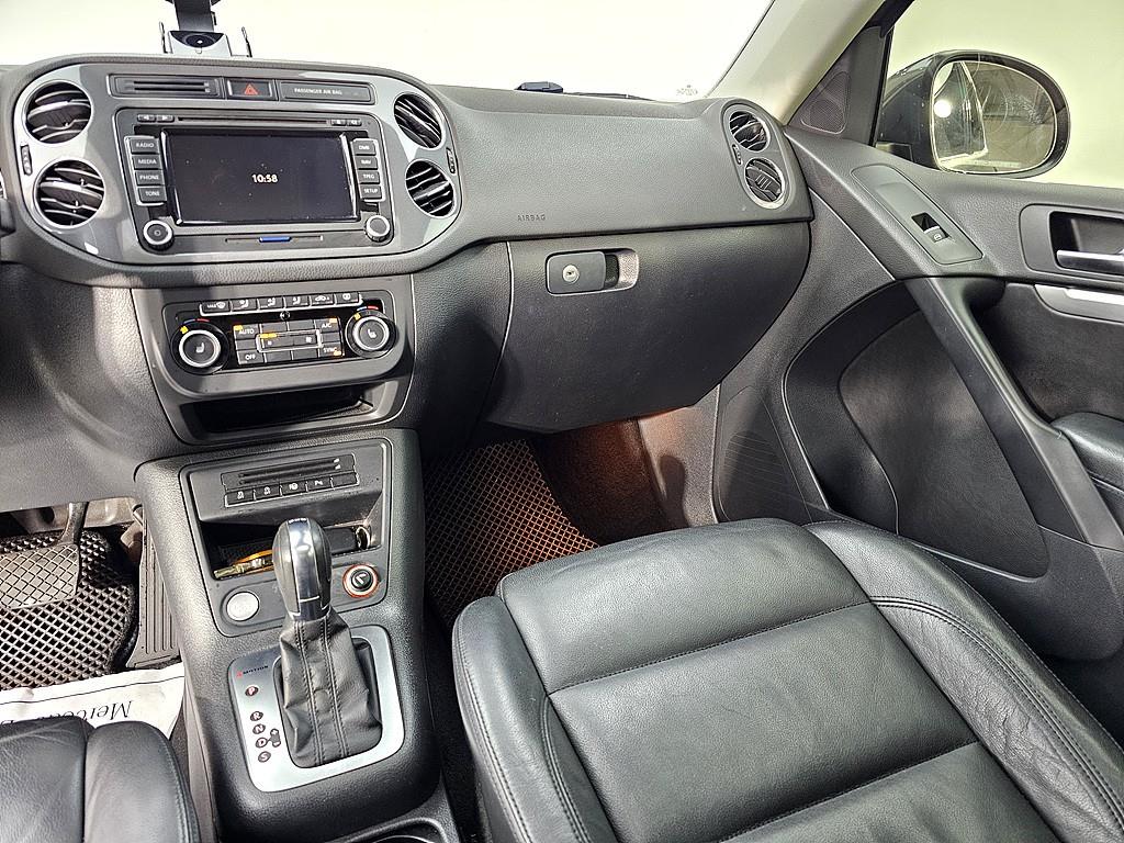 Volkswagen Tiguan - Vista 10