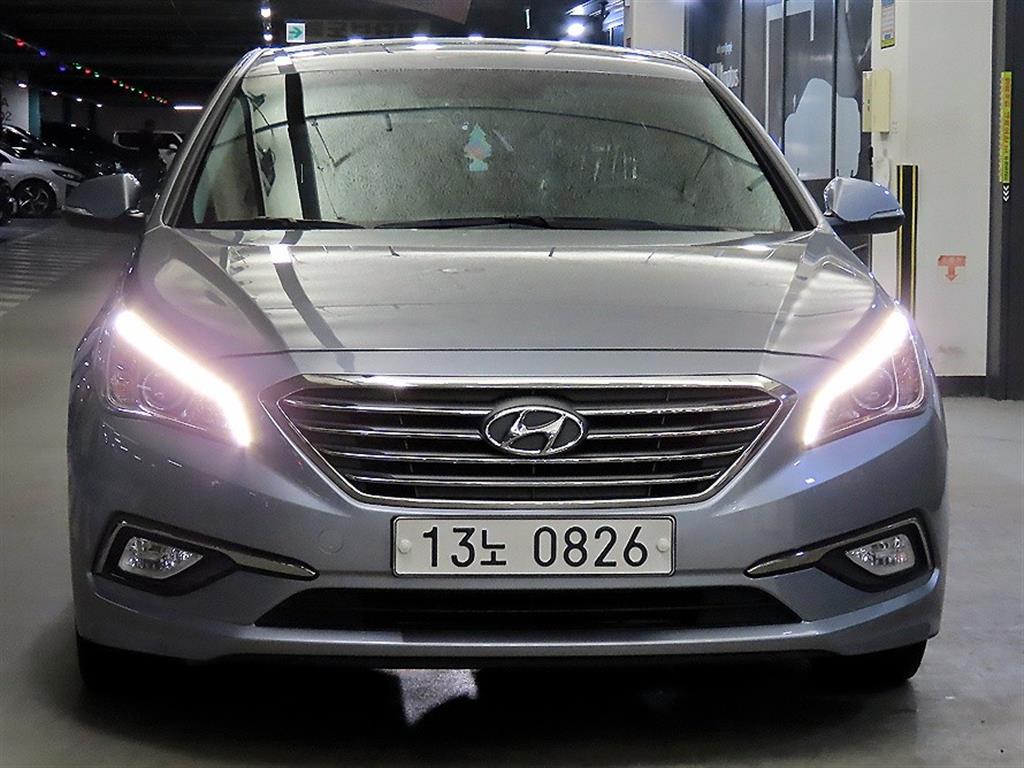 HYUNDAI Sonata - Vista 2