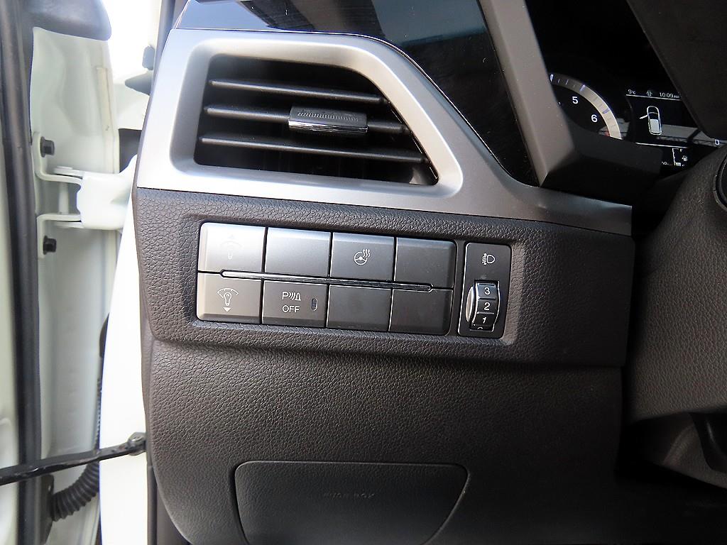 Ssangyong Korando - Vista 12