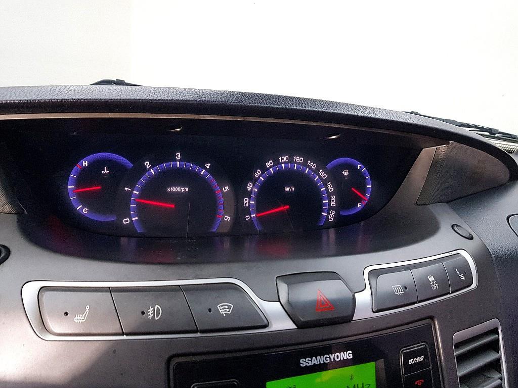 Ssangyong Korando 2015 Gris - Importación desde Corea - HF Imports Iquique - Foto 13