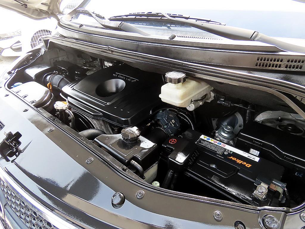 HYUNDAI Starex 2016 Plateado - Importación desde Corea - HF Imports Iquique - Foto 16