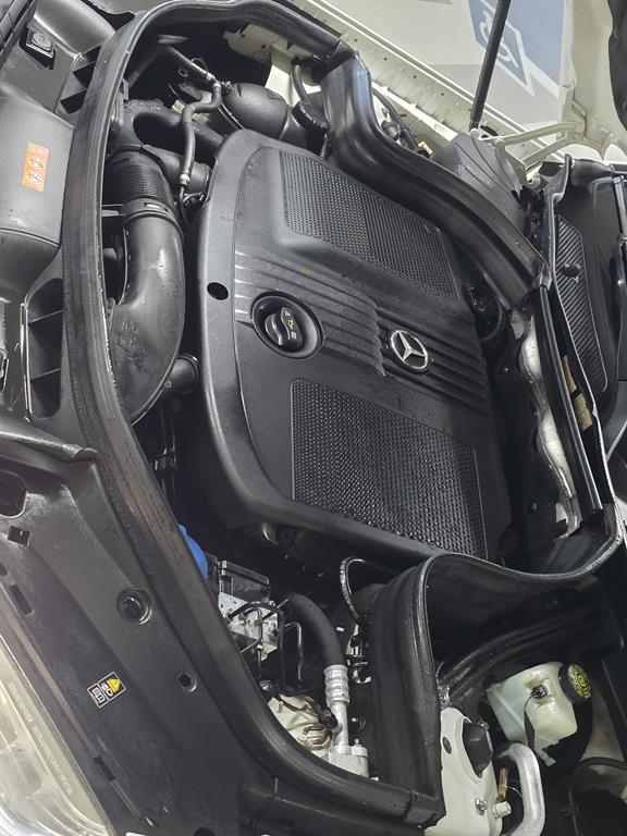 Mercedes Benz GLK Class 2014 Blanco - Importación desde Corea - HF Imports Iquique - Foto 18