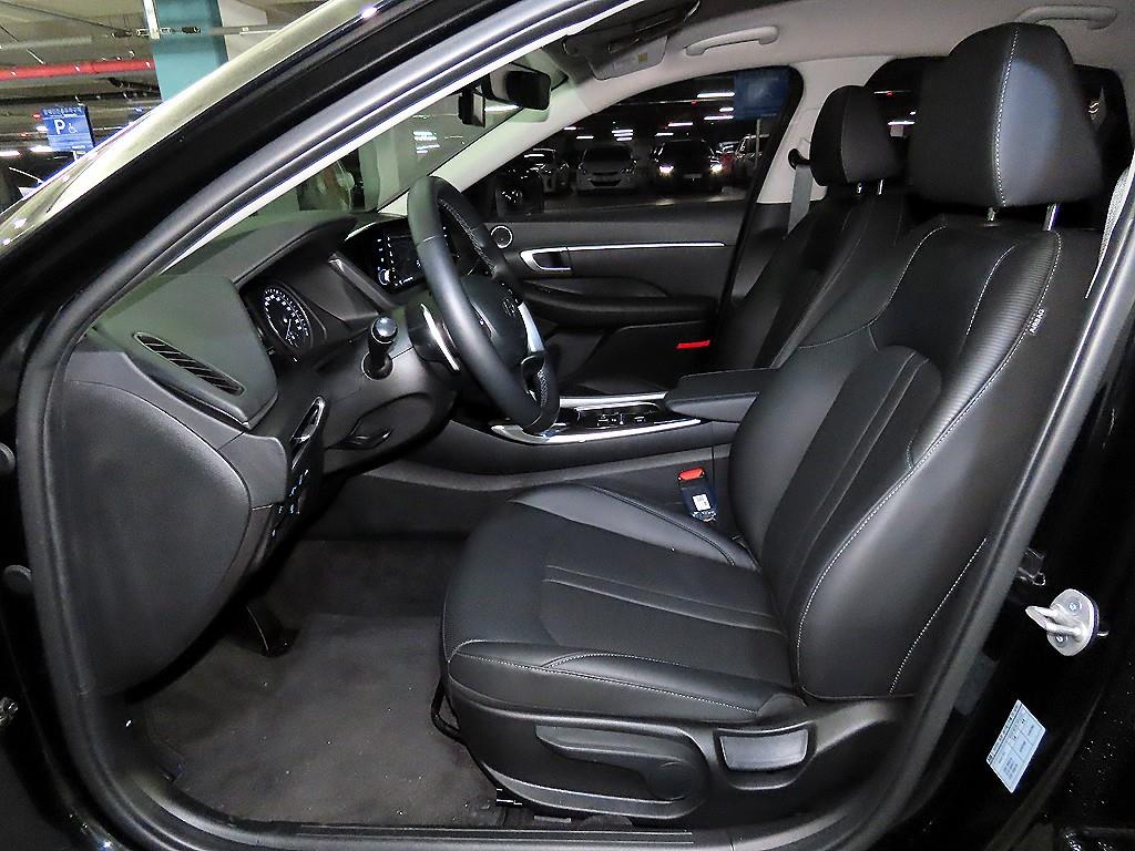 HYUNDAI Sonata - Vista 6