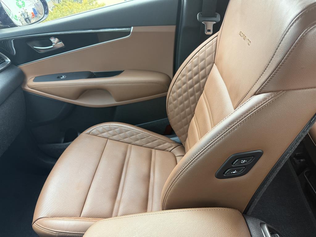 KIA Sorento 2018 Café - Importación desde Corea - HF Imports Iquique - Foto 16