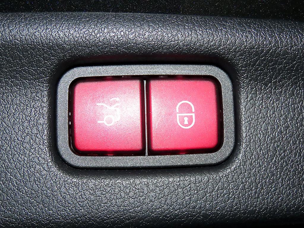 Mercedes Benz C Class 2022 - Importación desde Corea - HF Imports Iquique - Foto 16