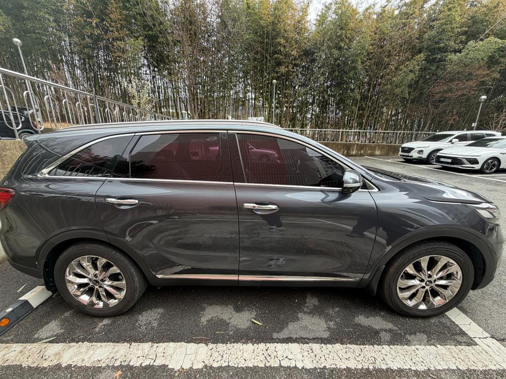 KIA Sorento - Vista 2