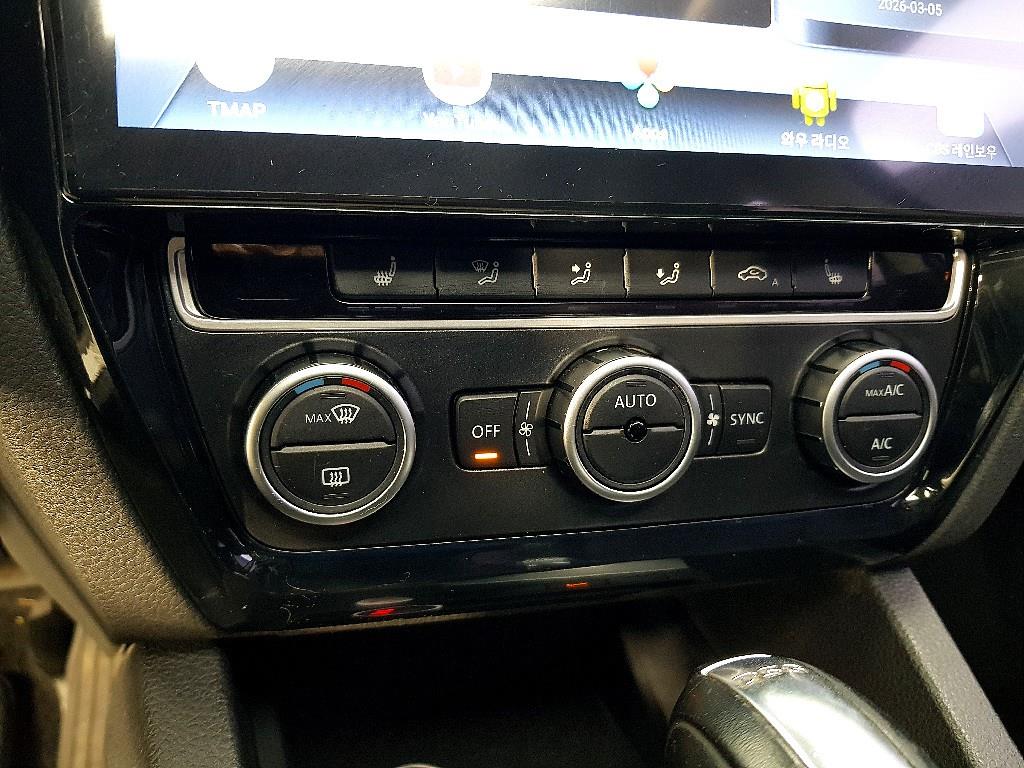 Volkswagen Jetta - Vista 12