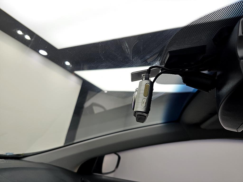 HYUNDAI Avante - Vista 12