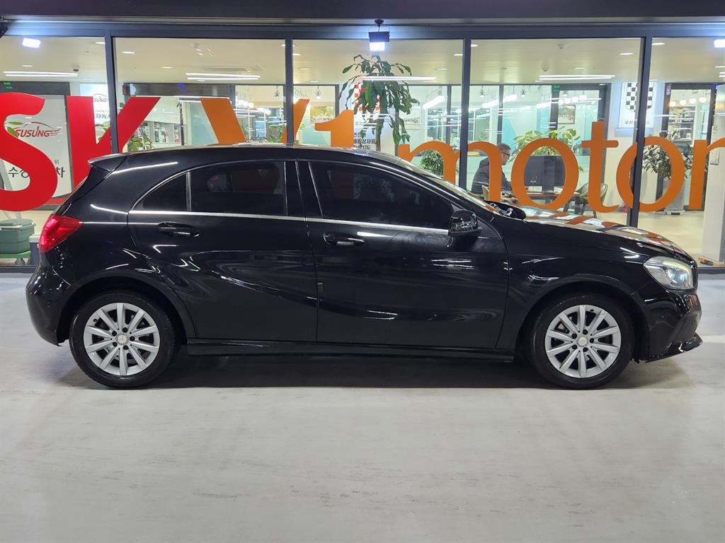 Mercedes Benz A Class - Vista 3