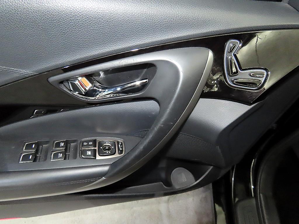 HYUNDAI Grandeur 2012 Negro - Importación desde Corea - HF Imports Iquique - Foto 13