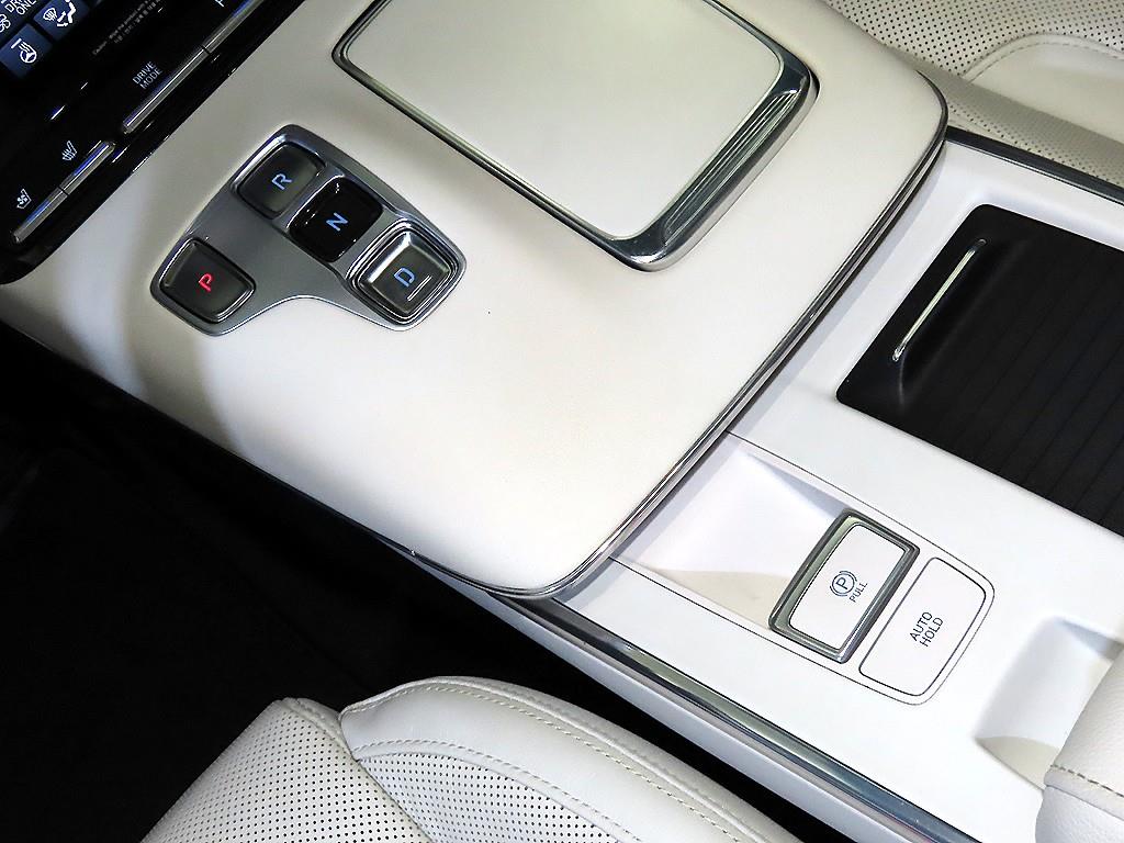 HYUNDAI Grandeur - Vista 12