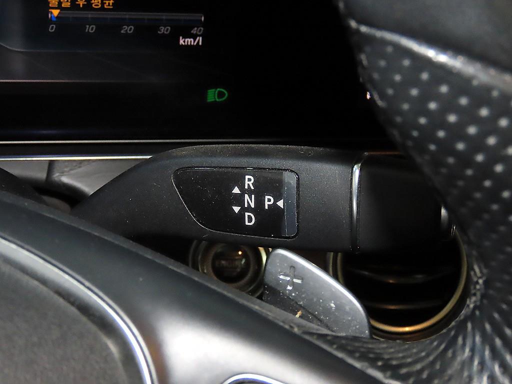 Mercedes Benz E class 2018 Blanco - Importación desde Corea - HF Imports Iquique - Foto 13