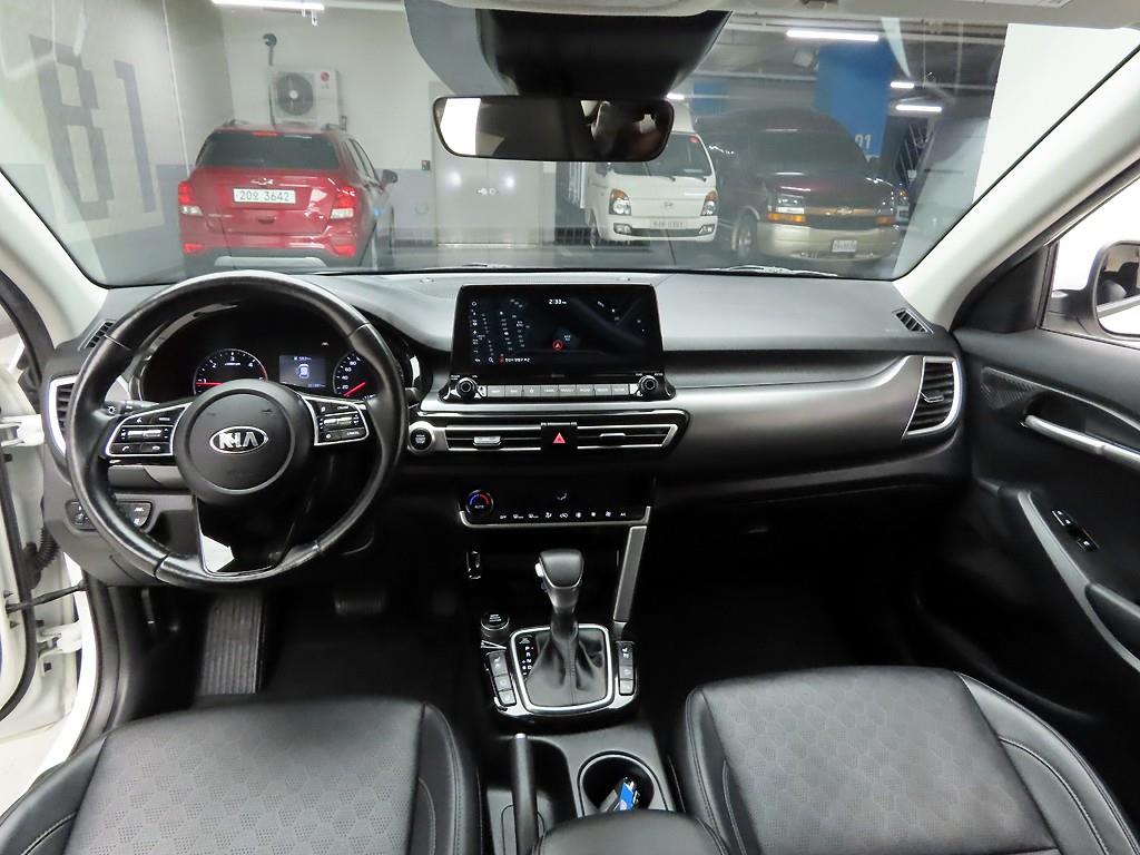 KIA Seltos - Vista 7