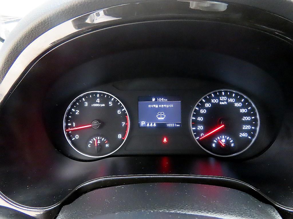 KIA Seltos - Vista 9