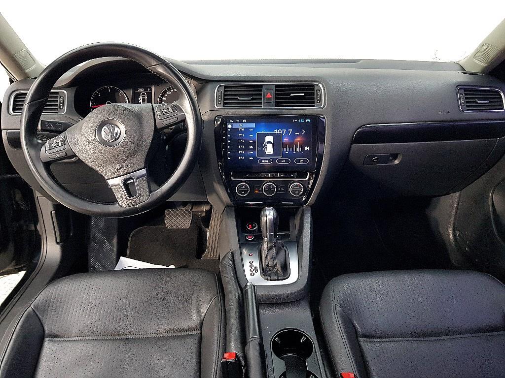 Volkswagen Jetta - Vista 5