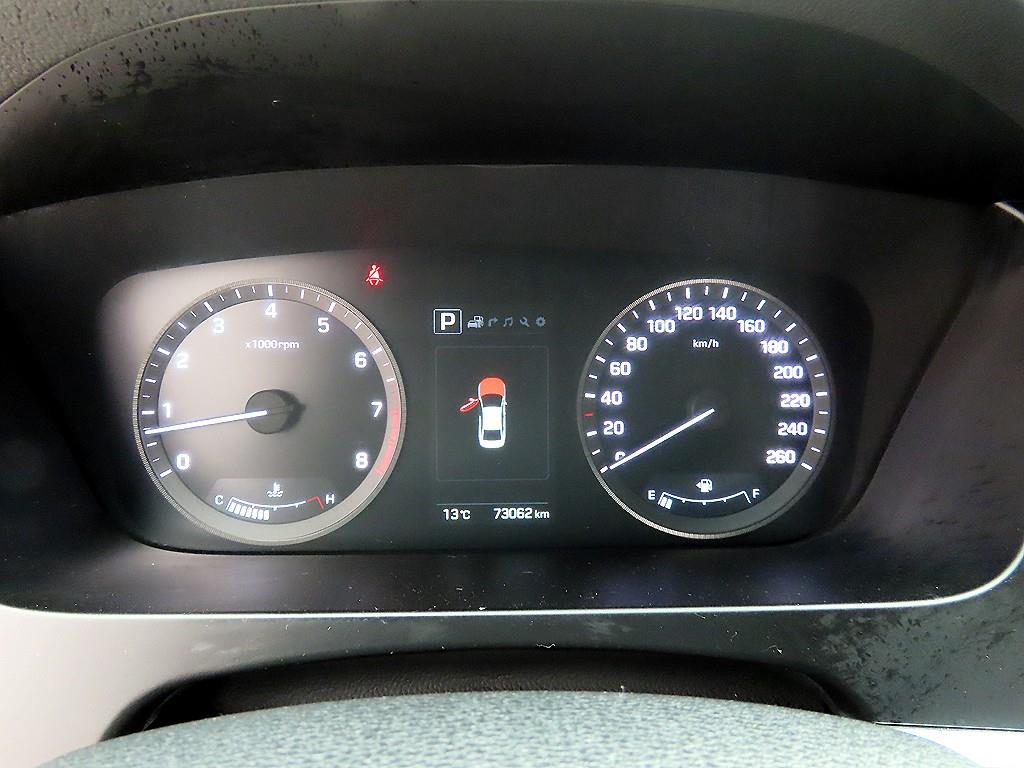 HYUNDAI Sonata - Vista 9