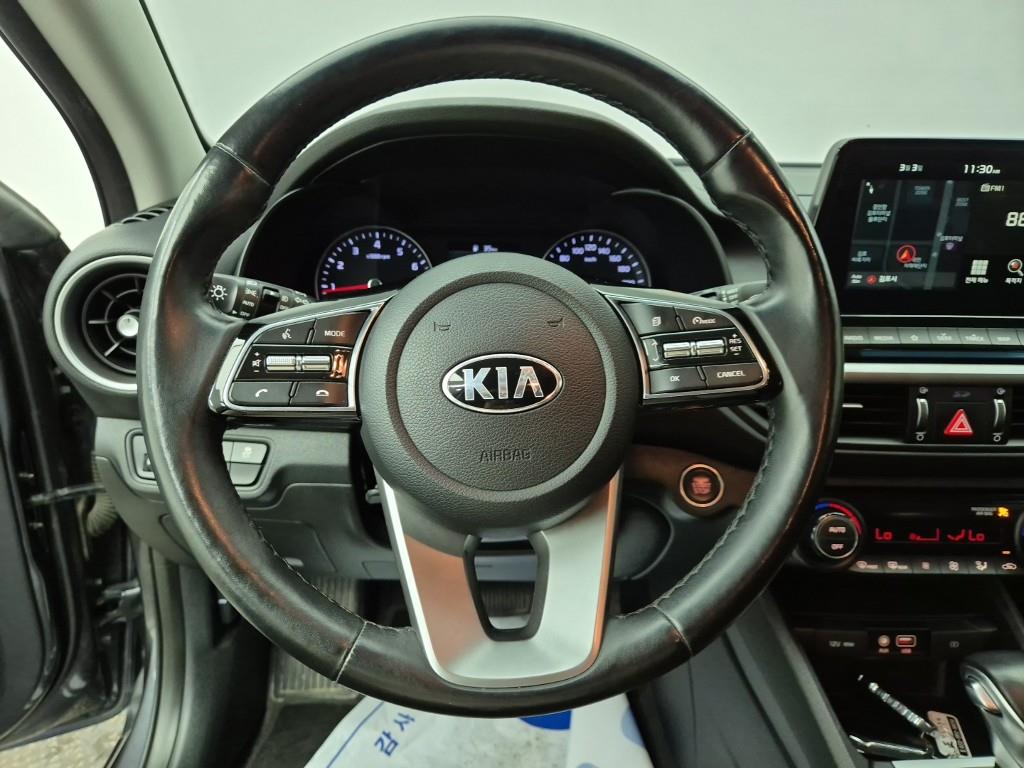 KIA K3 - Vista 9