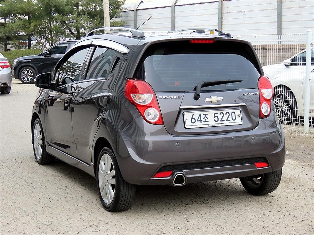 Chevrolet Spark - Vista 3