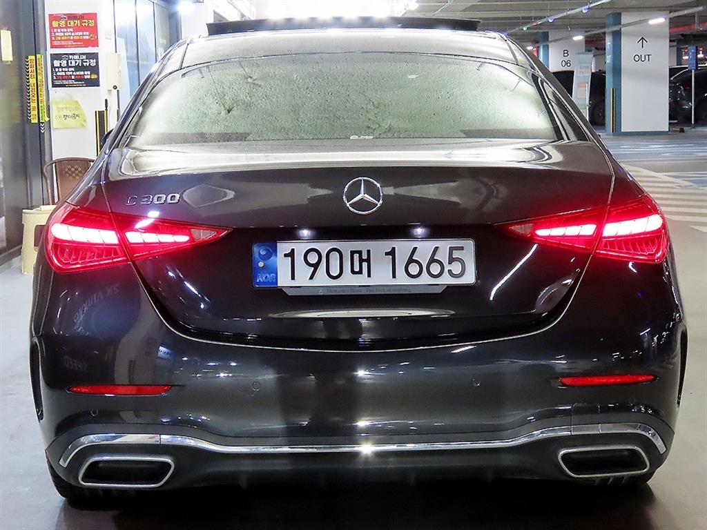 Mercedes Benz C Class - Vista 5