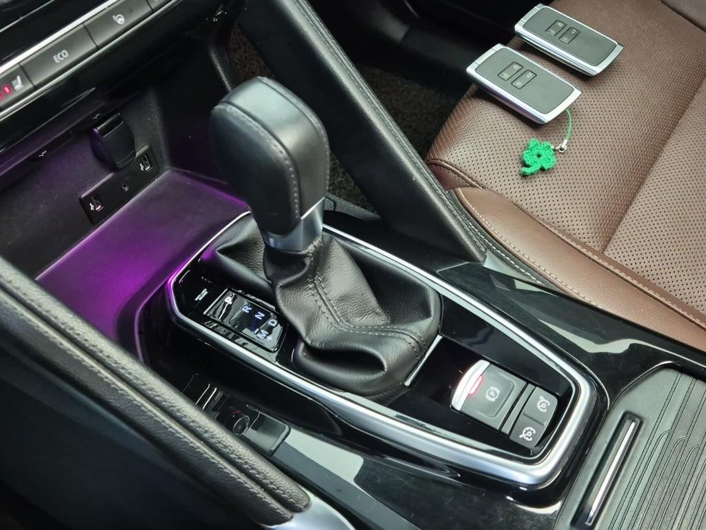 SAMSUNG QM6 - Vista 8