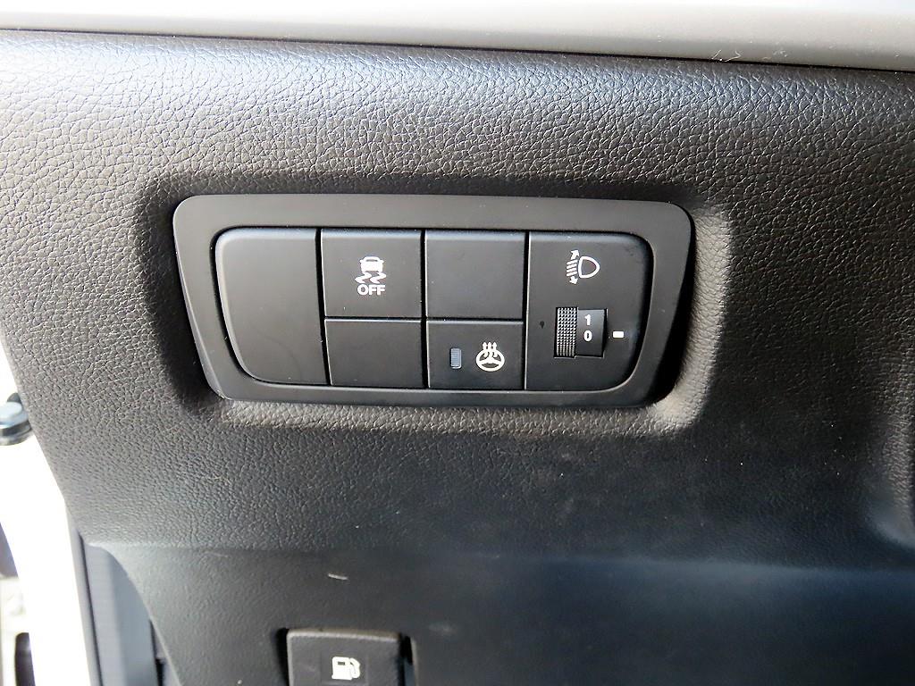 Ssangyong Korando - Vista 12