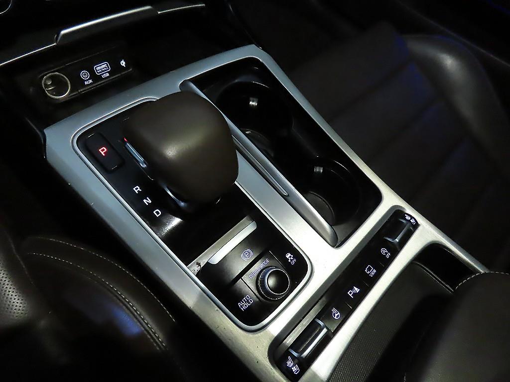 KIA Stinger - Vista 12