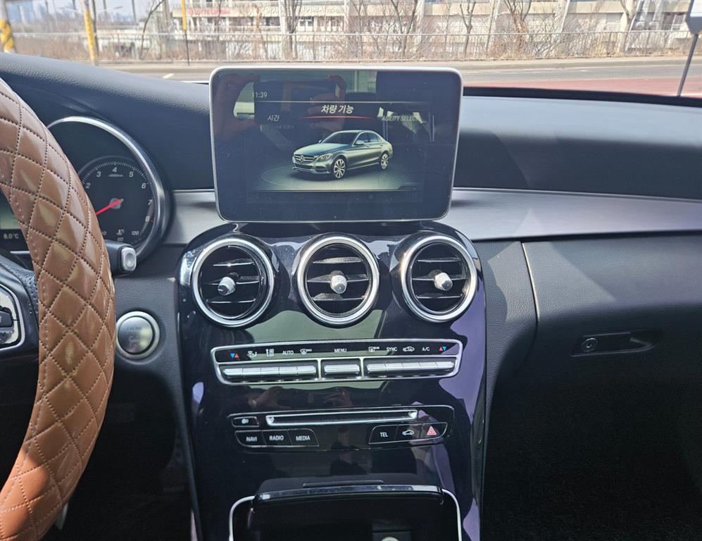 Mercedes Benz C Class - Vista 10