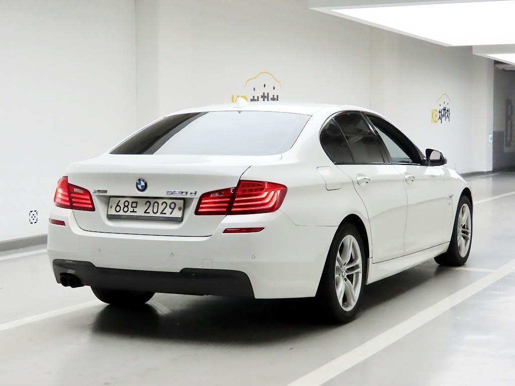 BMW 5 Series - Vista 4
